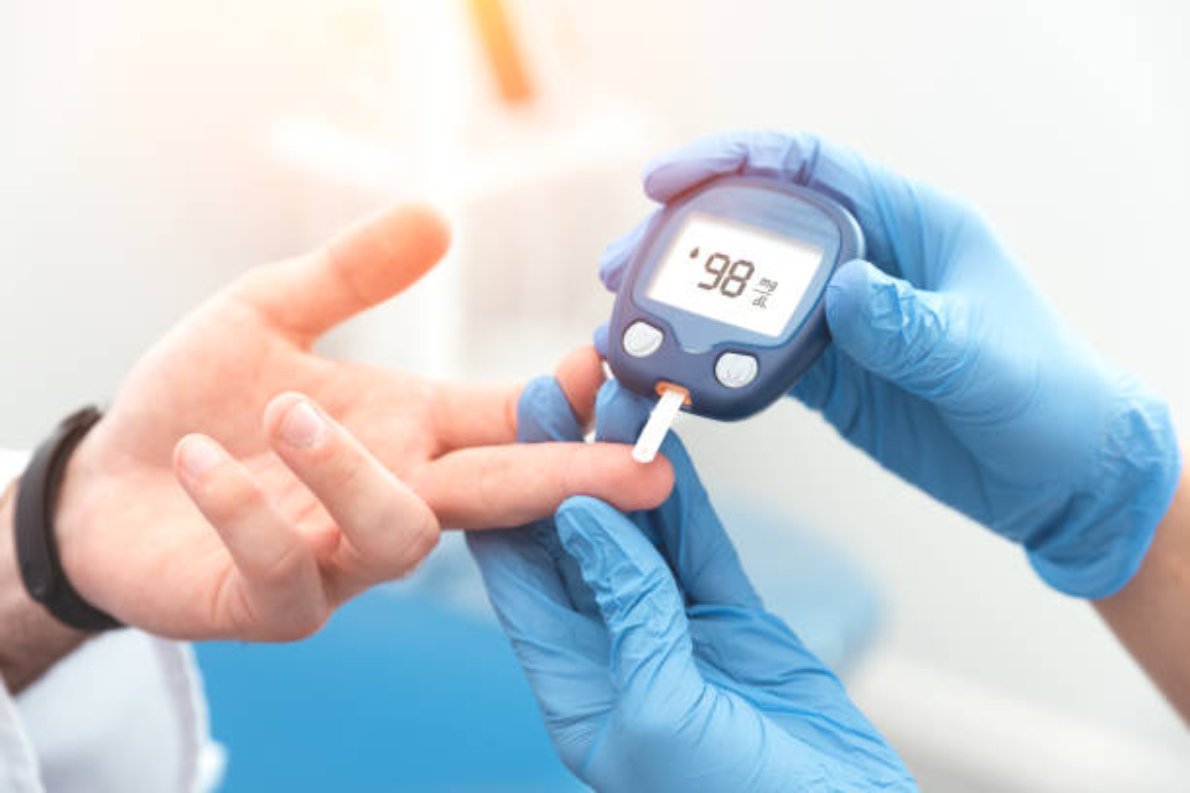 Como controlar o diabetes? Confira 10 dicas